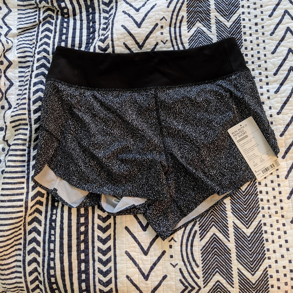 ATHLETA Women's running shorts NWT